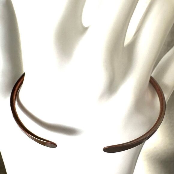 Copper open  cuff bangle bracelet - Picture 5 of 10